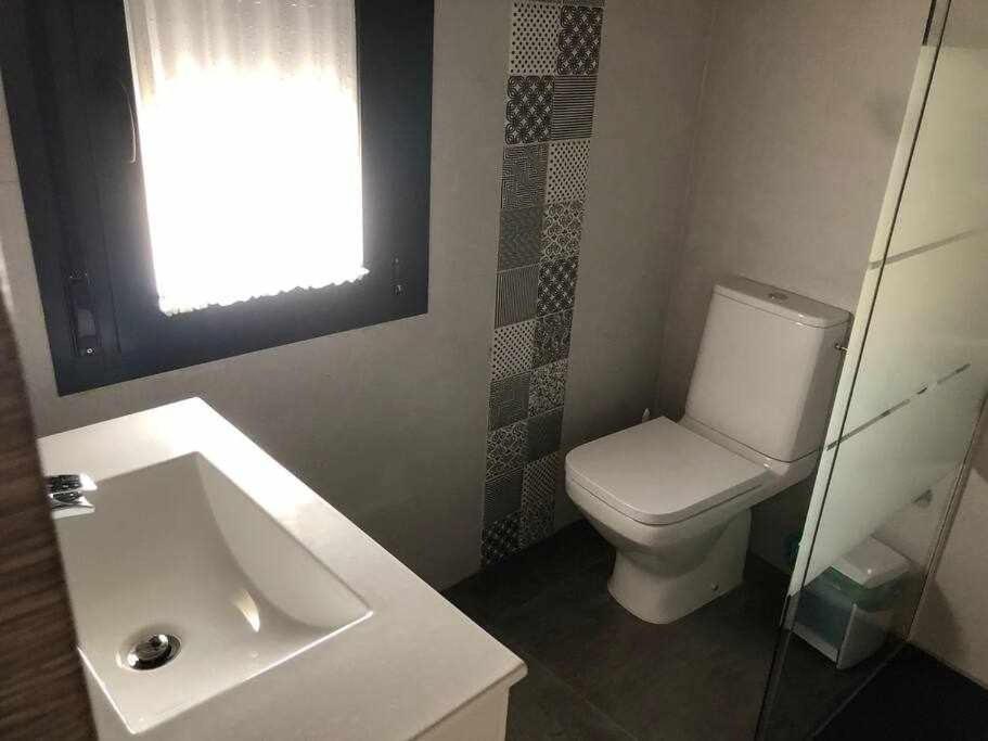Alojamiento El Pez Casa Con Piscina Climatizada Villafranca de los Caballeros Eksteriør billede