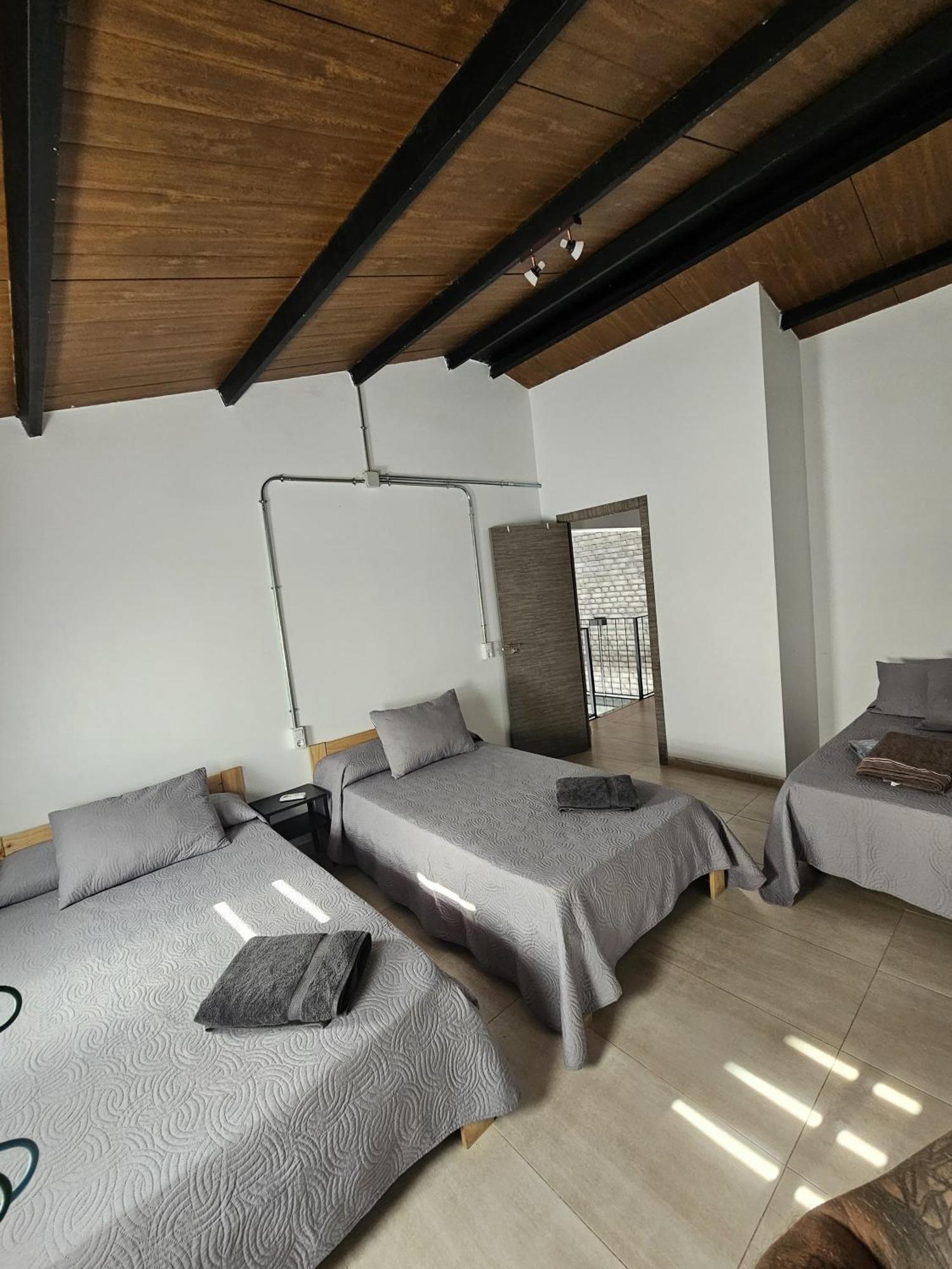 Alojamiento El Pez Casa Con Piscina Climatizada Villafranca de los Caballeros Eksteriør billede